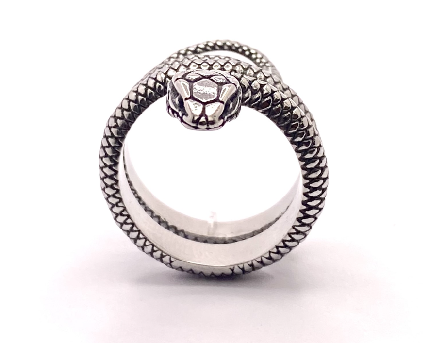 Extravaganter Schlangenkörper Ring