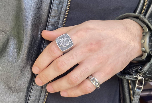 Indianerschädel Relief Ring