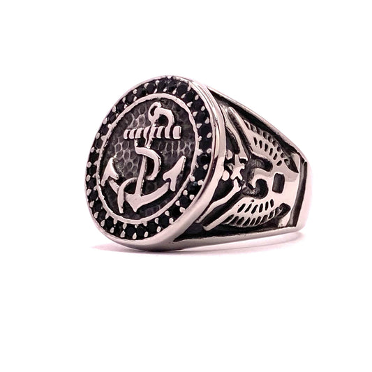 anker-ring-aus-edelstahl-halb-links