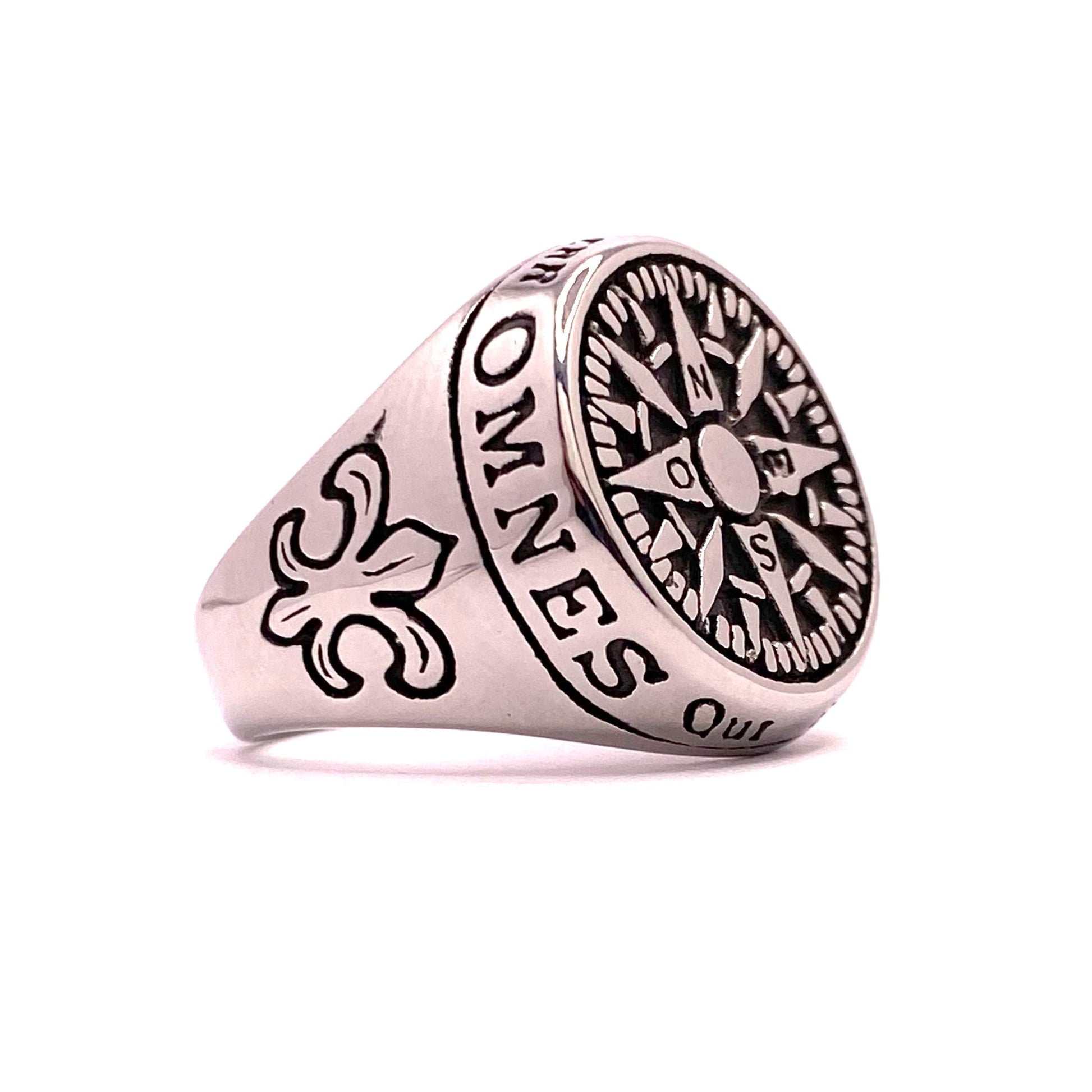 herrenring-mit-kompass-ohtli-3-halb-rechts