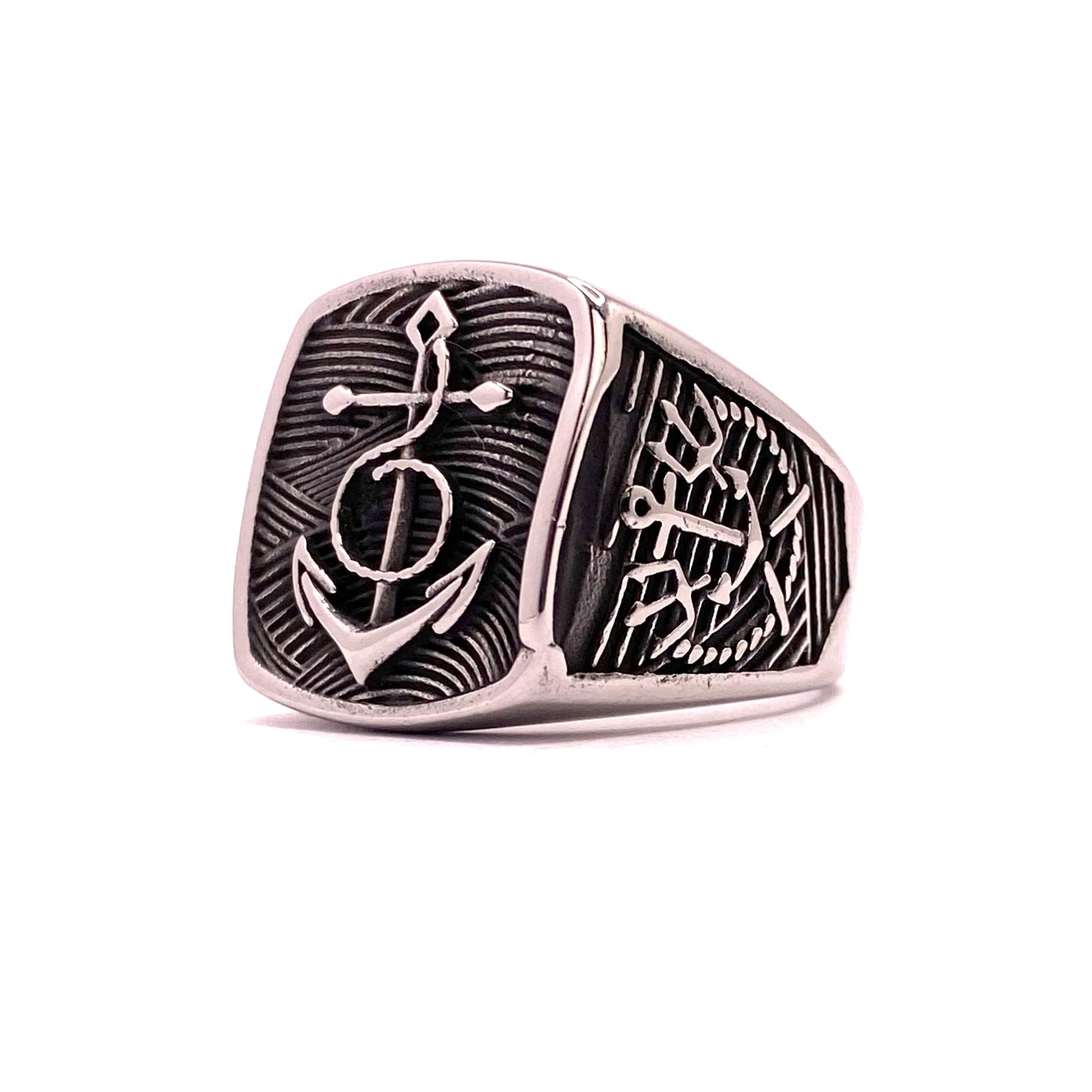 maritime-ring-1-aus-edelstahl-halb-links