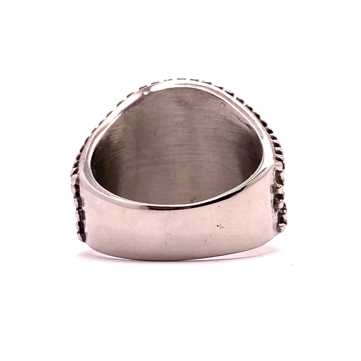 schwarze-beule-totenkopf-ring-5-back