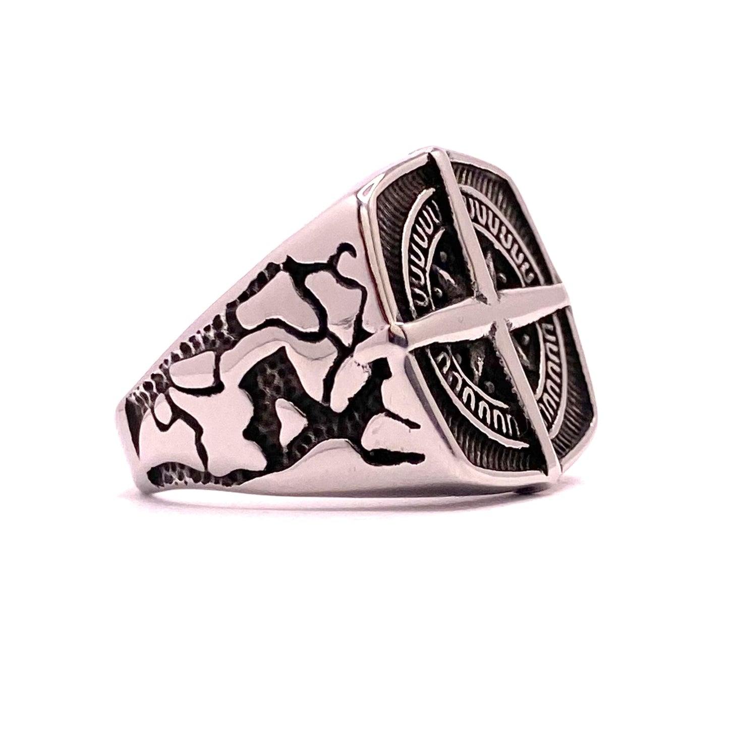 tortuga-pirate-kreuz-ring-halb-rechts