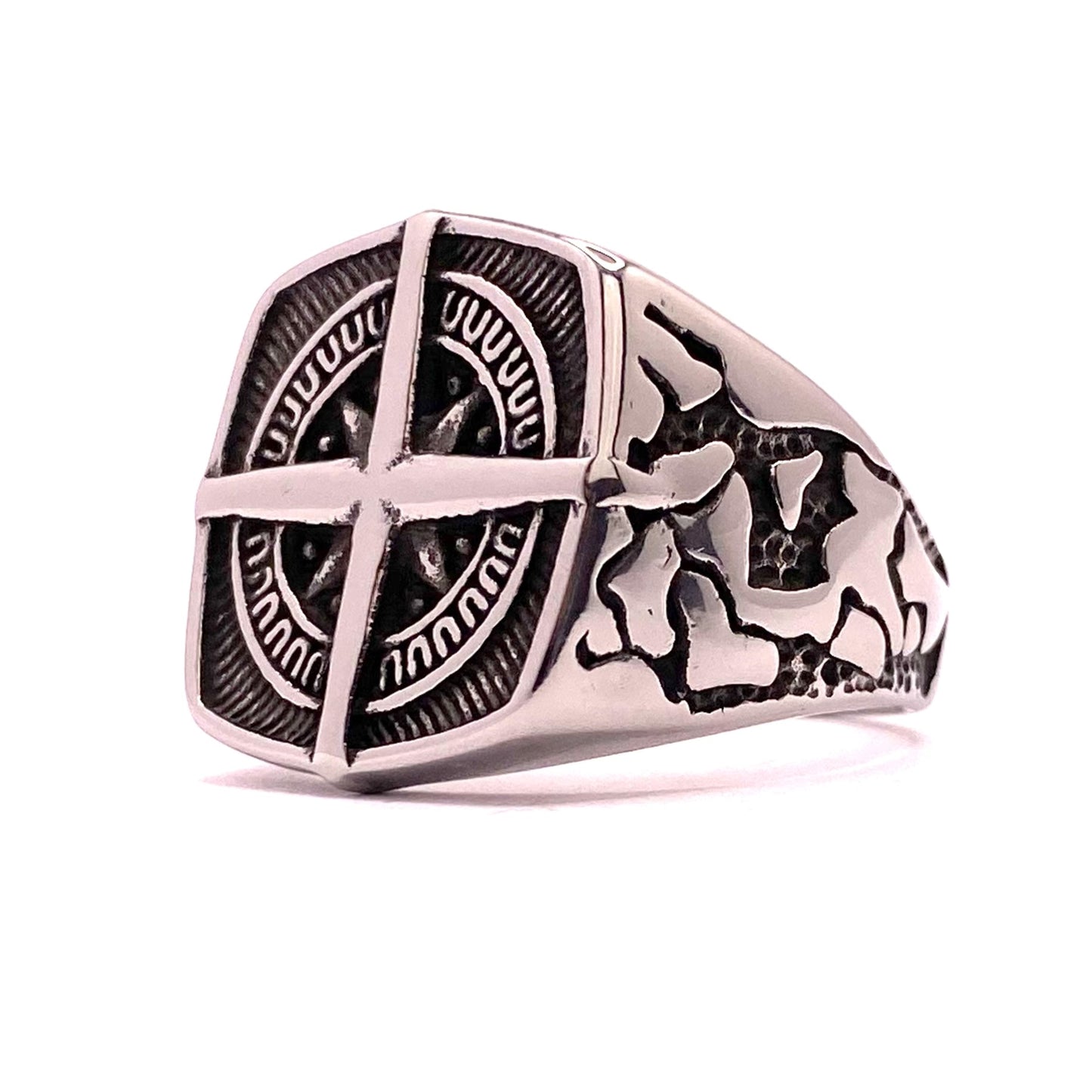 tortuga-pirate-kreuz-ring-halb-links