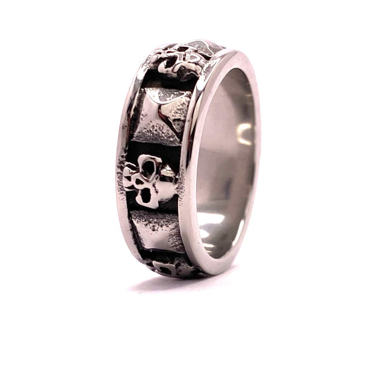 totenkopf-3d-nieten-ring-edelstahl-links