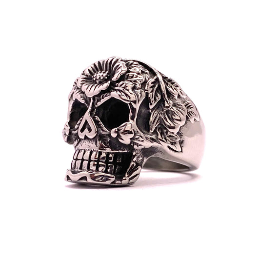 totenkopf-bluehende-blume-1-ring-halb-links