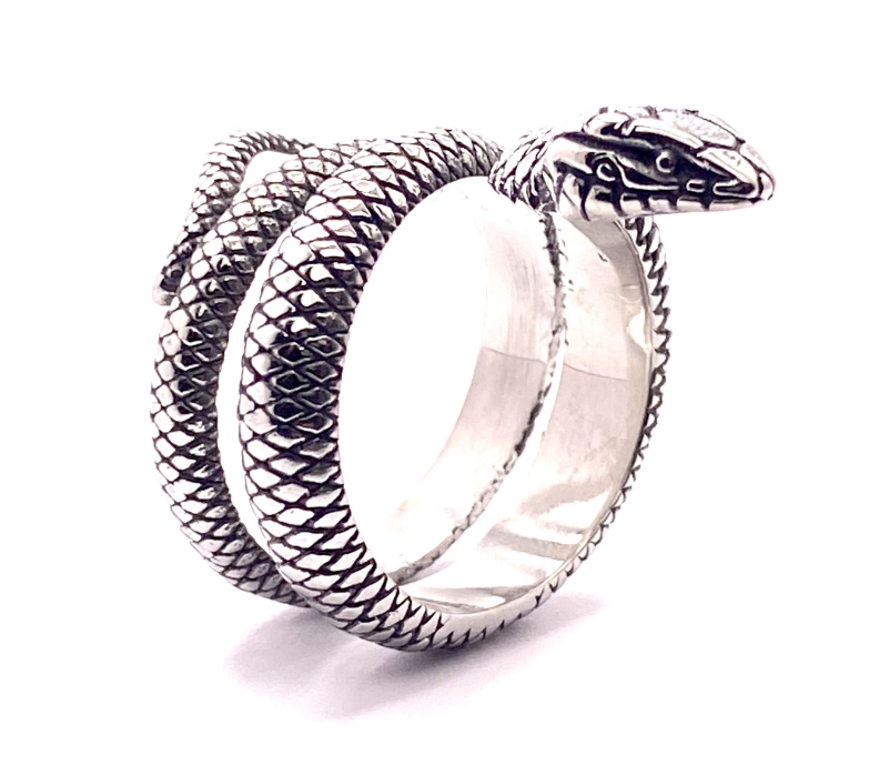 Extravaganter Schlangenkörper Ring